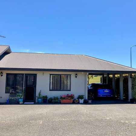 Almost Country Lago Lago Taupo Exterior foto