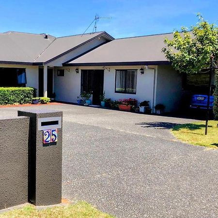 Almost Country Lago Lago Taupo Exterior foto