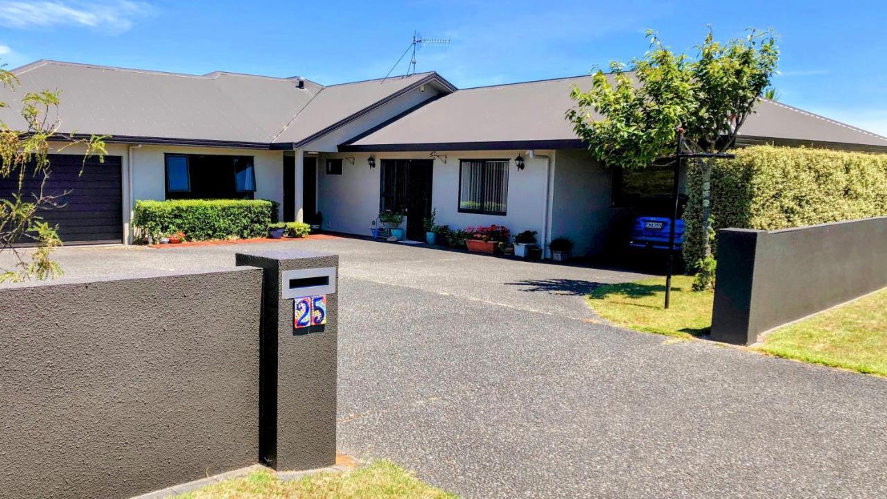 Almost Country Lago Lago Taupo Exterior foto